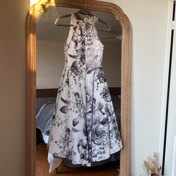 Asos Mono Floral Dress - US 4 - Picture 5 of 6